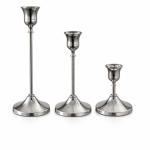 Trio de chandeliers élégants